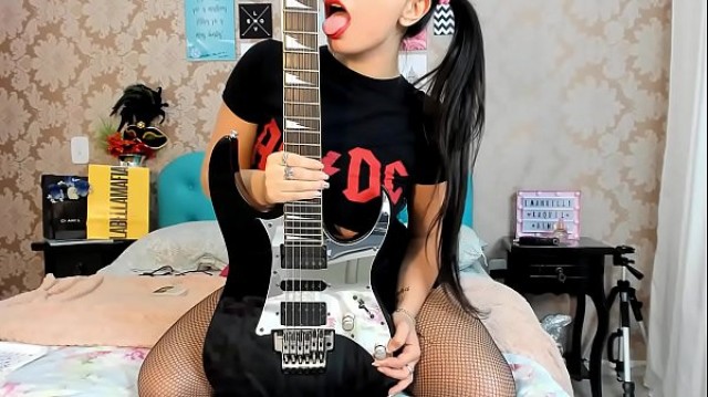 Cleva Guitar Porn Games Rocker Lesbian Teen Sex Hot Amateur